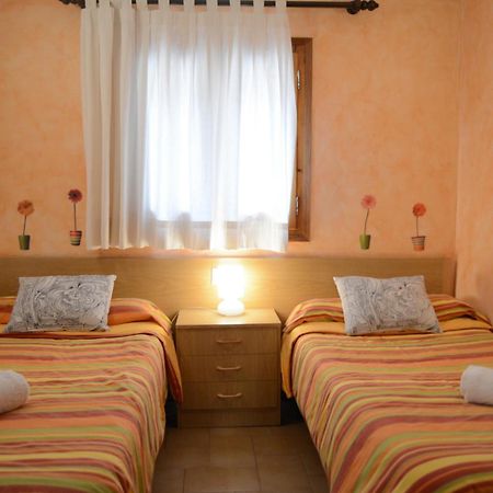 Hostal La Cuineta De Cal Triuet Gosol Ngoại thất bức ảnh