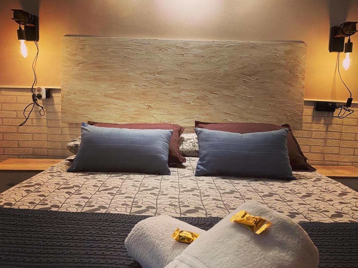 Hostal La Cuineta De Cal Triuet Gosol Ngoại thất bức ảnh