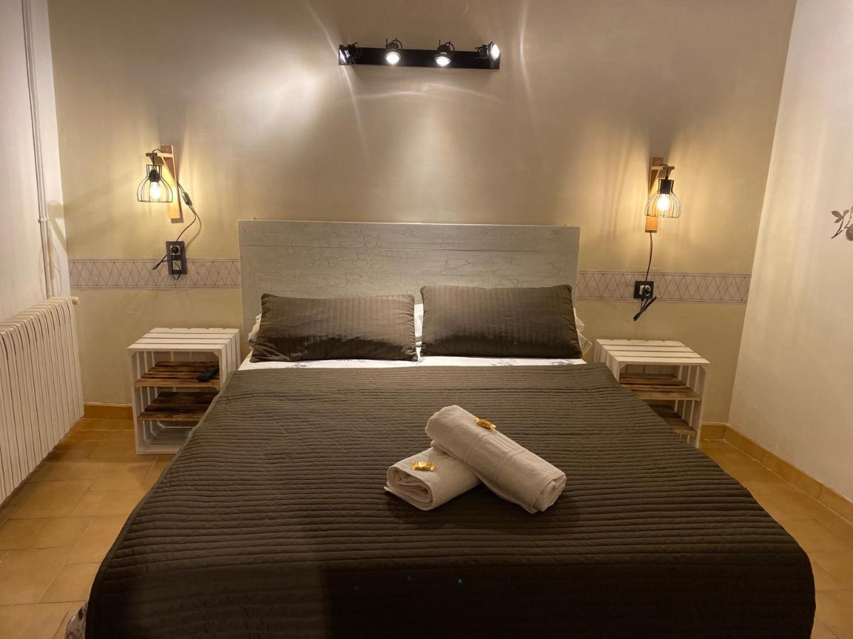 Hostal La Cuineta De Cal Triuet Gosol Ngoại thất bức ảnh